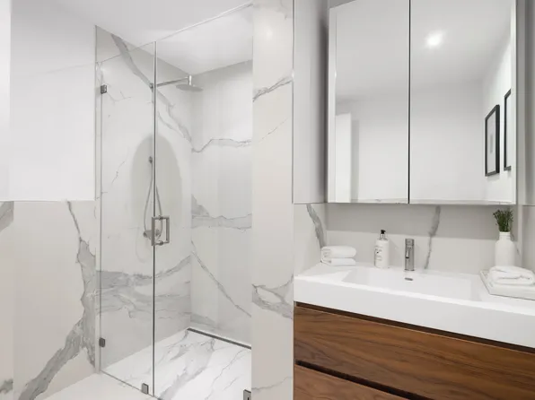 619 East 6th Street image 11 of 18