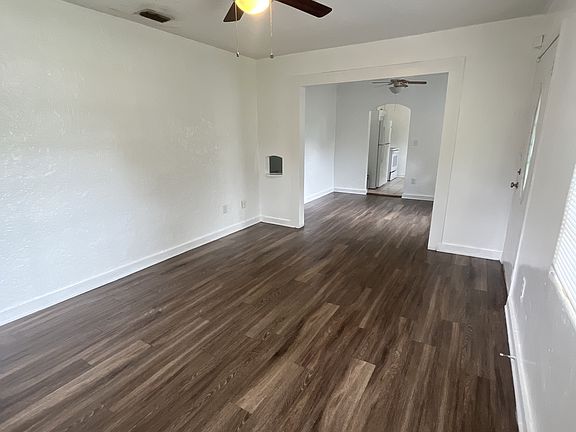 5th image of 6715 Mott Ave