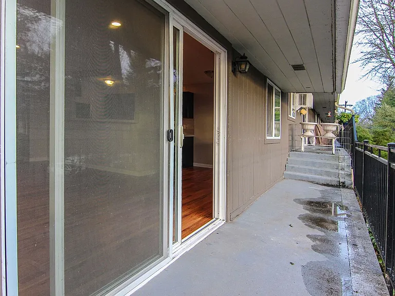 Raleigh Heights — Photo 20