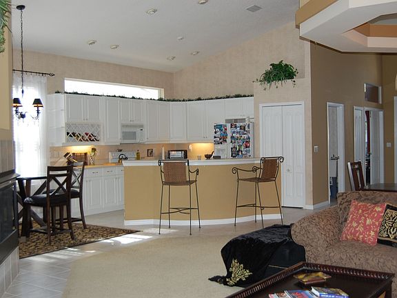 4th image of 3385 Glenshane Way