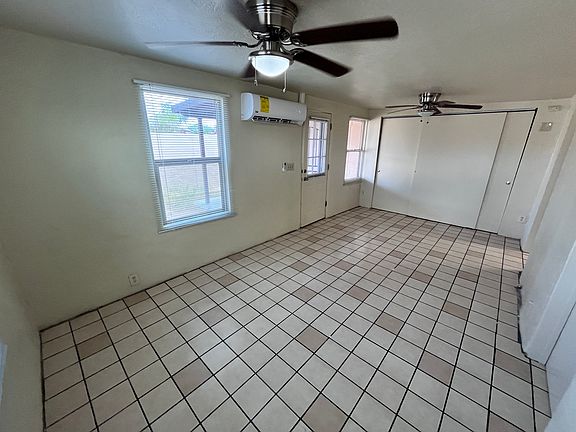 4th image of 2301 N Northway Ave Unit 11