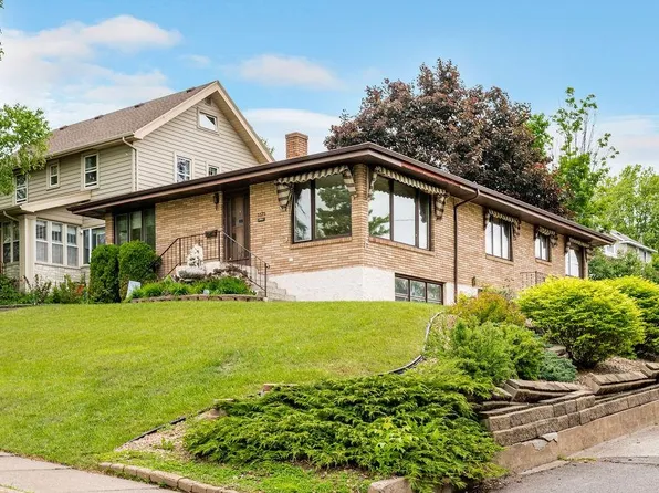 5525 Highland St, Duluth, MN 55807