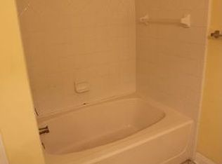 2408 Stratford Cmns, Decatur, GA 30033