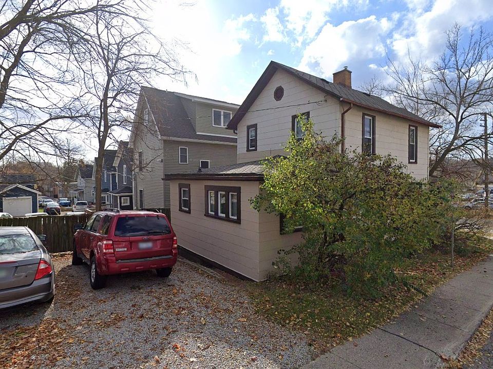 2nd image of 713 S Division St