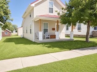 608 13th St, Tell City, IN 47586