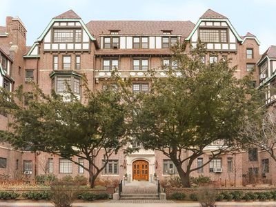 4 Dartmouth Street #24, Forest Hills, NY, 11375