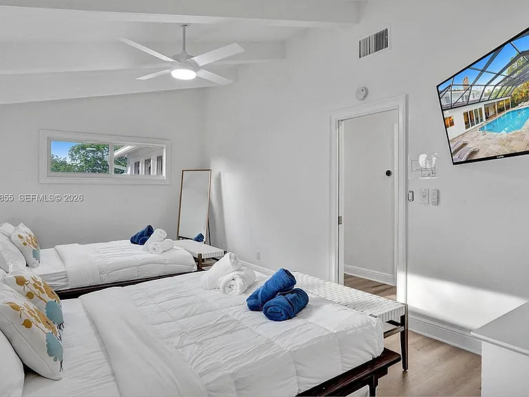 2120 SW 28th Way — Photo 43