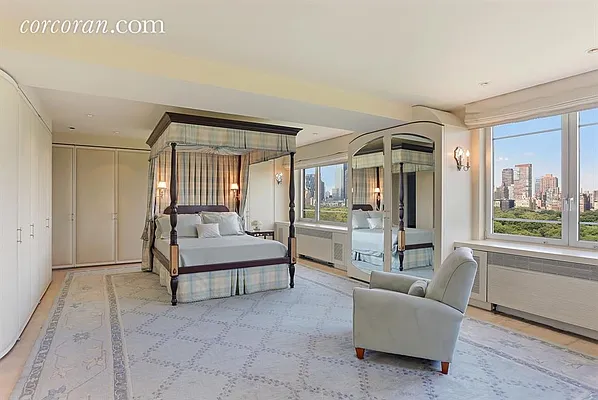 Sold by Corcoran | media 30