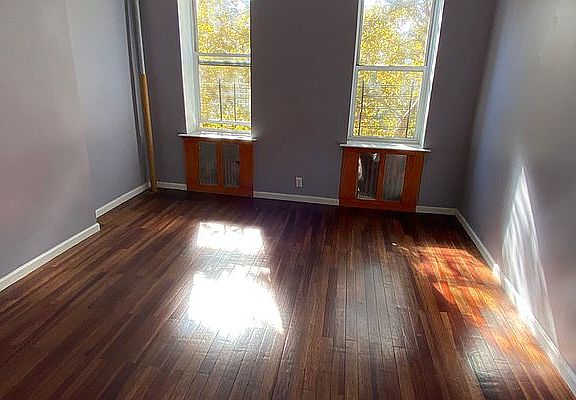 2nd image of 159 E 106th St #6