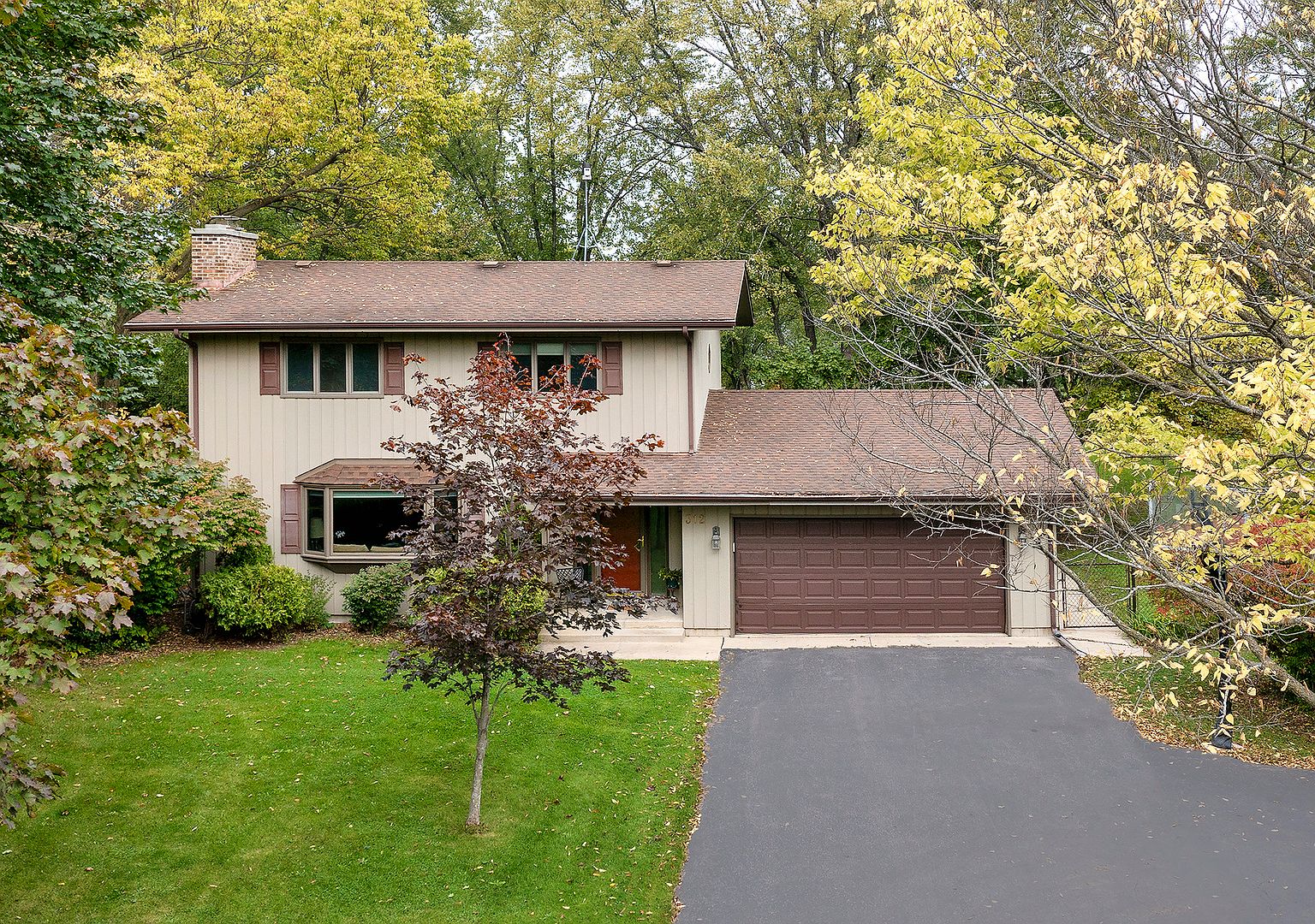 312 Crescent Knoll Dr, Libertyville, IL 60048 | MLS #11351138 | Zillow