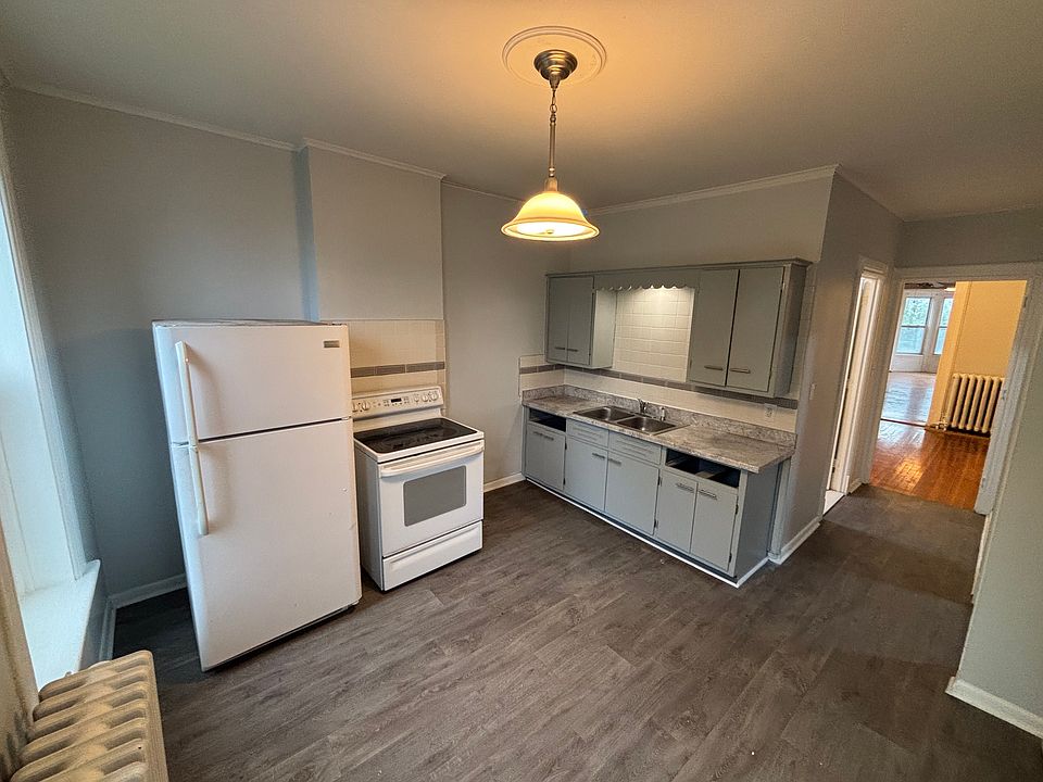 1st image of 55 5th Ave APT 2