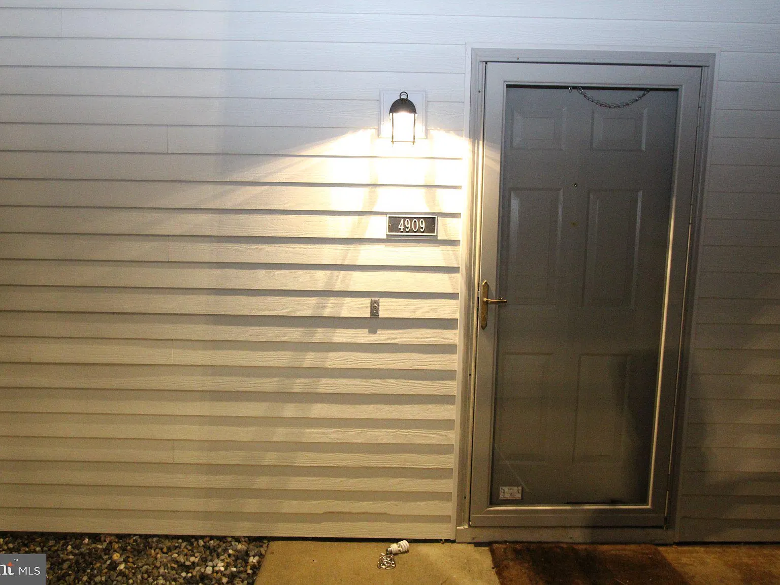 1 bed, 1.0 bath, 667 sqft, $1,800 — Photo 3