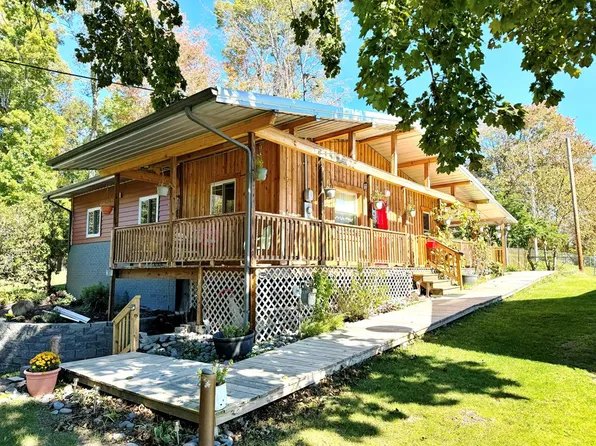 203 Jackson Ave, Summersville, WV 26651