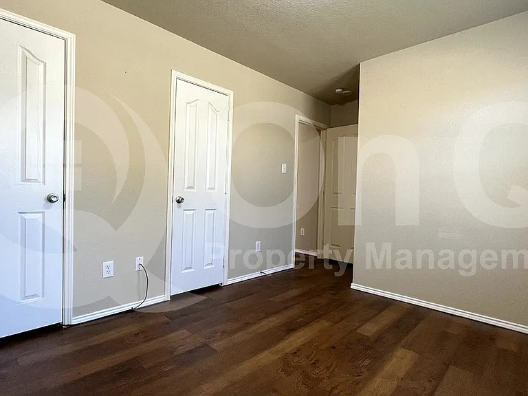233 Niagara Falls Dr — Photo 16