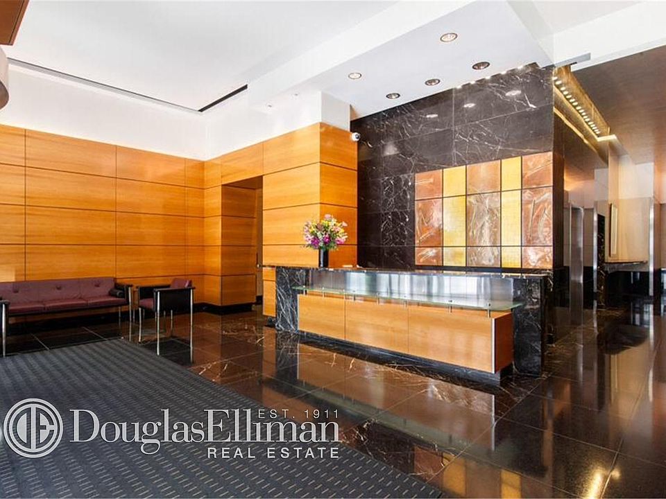 2nd image of 111 W 67th St APT 32D