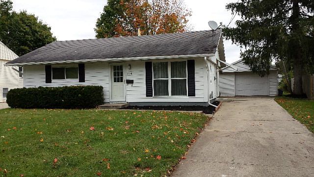 1st image of 1054 Bahama Dr