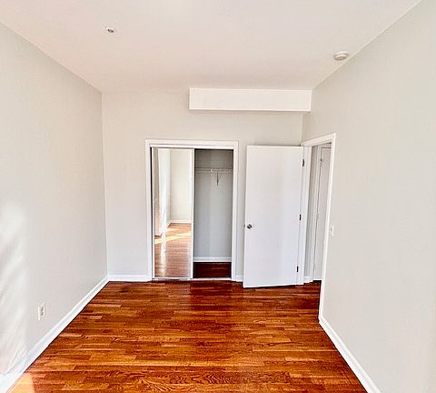 5th image of 364 White St APT 16