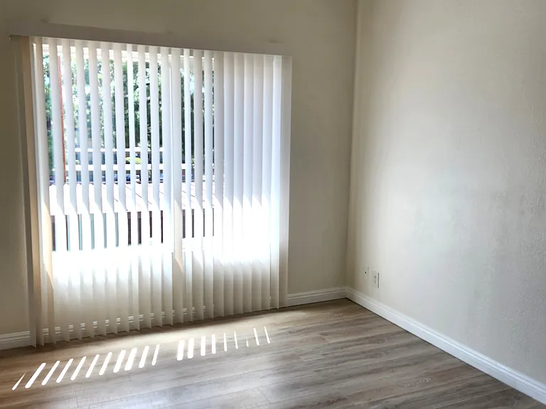 428 N Imperial Ave #C — Photo 3