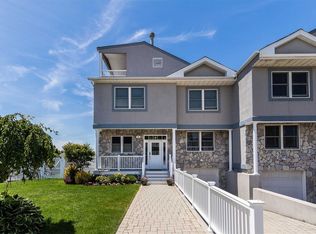 2 Bridge Plz UNIT 1, Atlantic Beach, NY 11509
