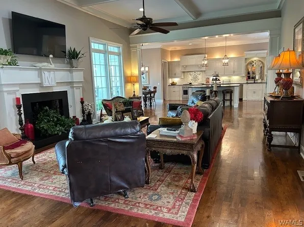 185 Erwin Woods Ln, Greensboro, AL 36744