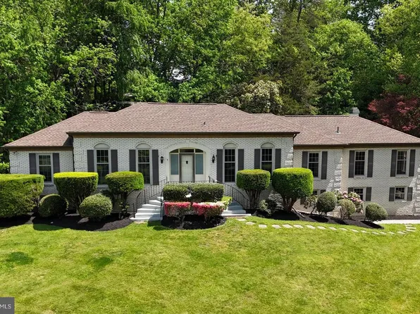 4801 Fox Chapel Rd, Fairfax, VA 22030