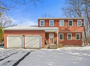 14 Marble Rd, East Greenbush, NY 12061