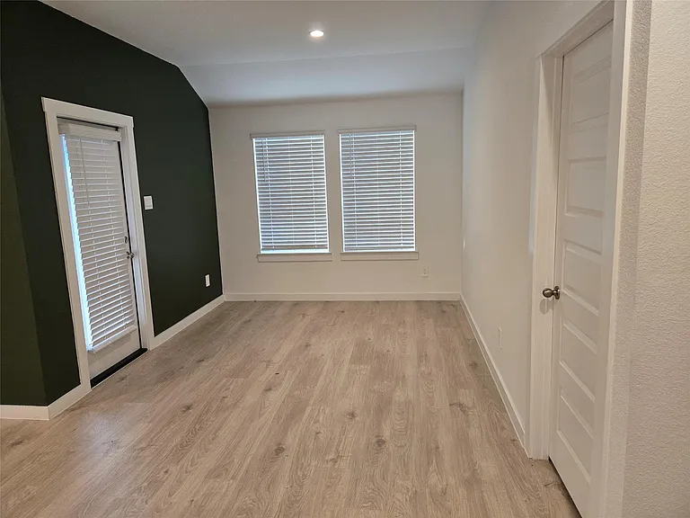 31710 Carlisle Cove Ct — Photo 18