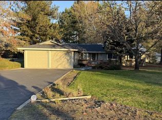 148 Westwood Dr, Grants Pass, OR 97527