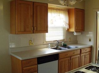 206 W John St, Maumee, OH 43537