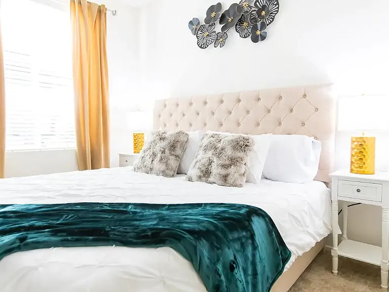 Paloma Apartment Homes — Photo 7