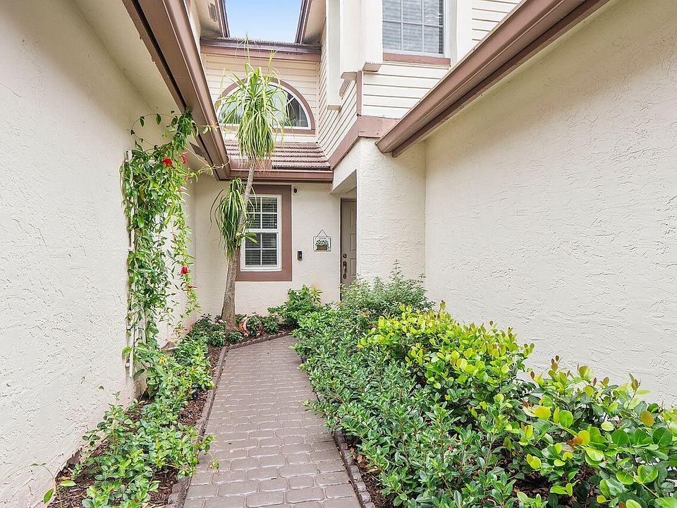1st image of 11606 NW 19th Drive