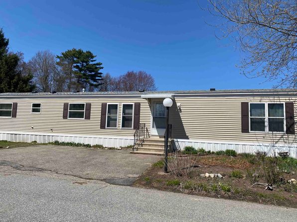 98 Lillian Avenue, Seabrook, NH 03874