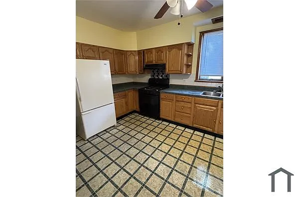 Building Photo - 473 Harrison Ave #1