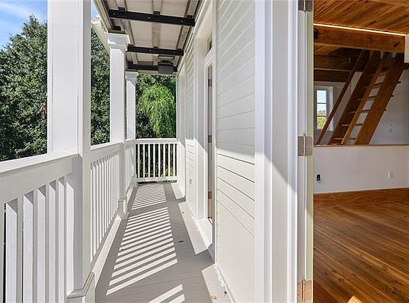 3rd image of 4008 Royal St