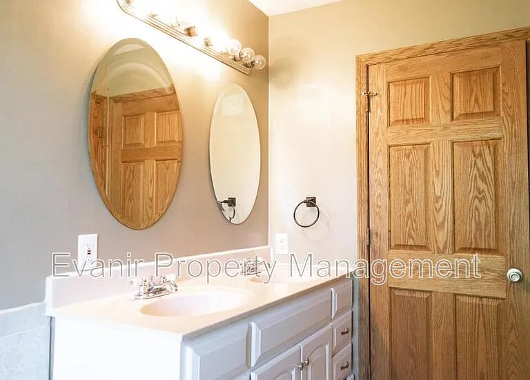 113 Brittany Ln — Photo 19