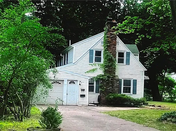 392 Britton Rd, Rochester, NY 14616
