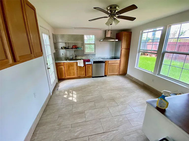 7239 Brockington Dr — Photo 6