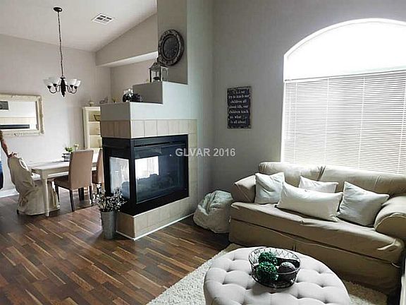 4th image of 1076 Slate Crossing Ln Unit 1