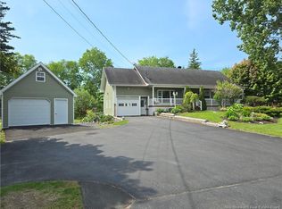 435 Acadie, Beresford, NB E8K2C6