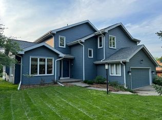 6342 Stonefield Rd, Middleton, WI 53562