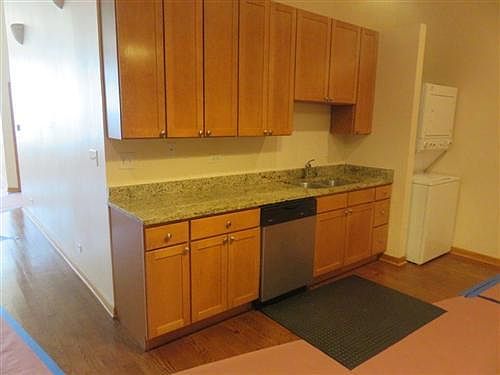 4th image of 1242 N Milwaukee Ave #2AA