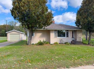 404 Everest Ave, Brokaw, WI 54417