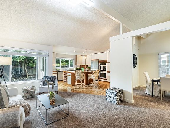 2nd image of 3003 Baywood Lane