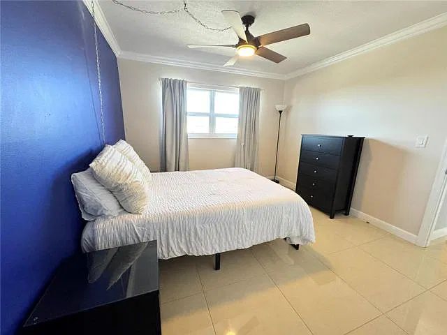 2 bed, 1.0 bath, $2,900 — Photo 4