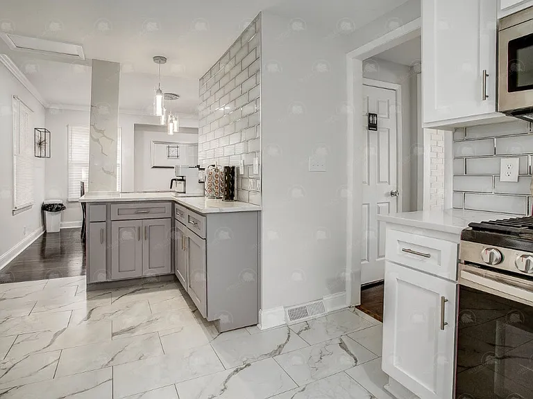 307 Bellefontaine Ave — Photo 5