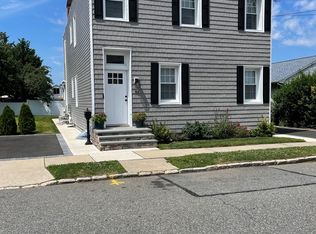 81 Central Ave FLOOR 2, New Hyde Park, NY 11040