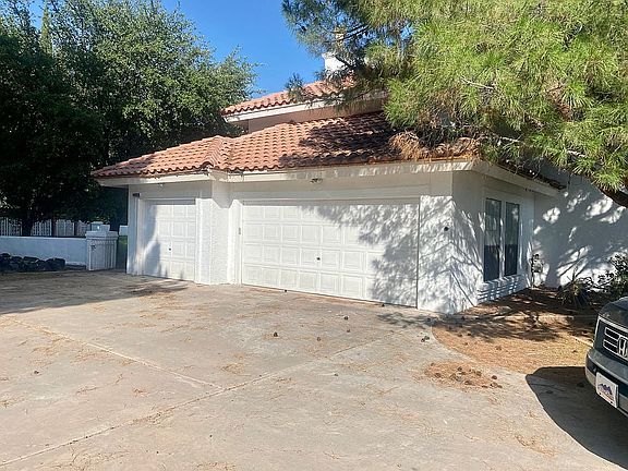 4th image of 5230 White Oak Dr