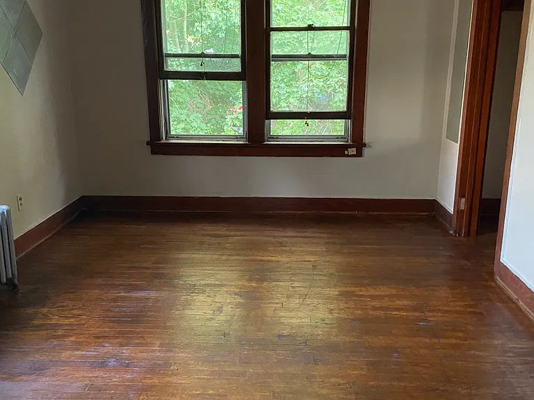 824-832 Elmwood St #828 — Photo 9