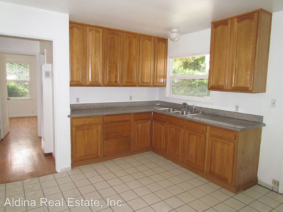 2nd image of 50 Florence Ave
