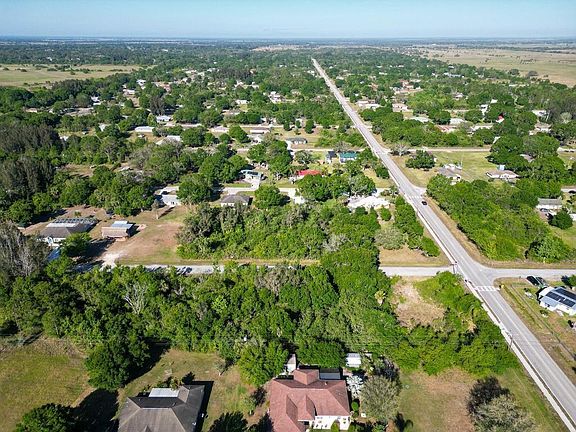 5th image of 3534 NW 19th Avenue